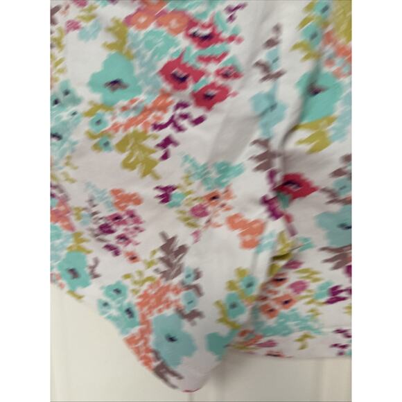 Lands End Comfort Mid Rise Short Floral print Mauve, Ivory, Aqua and Peach in Wo - Picture 6 of 13